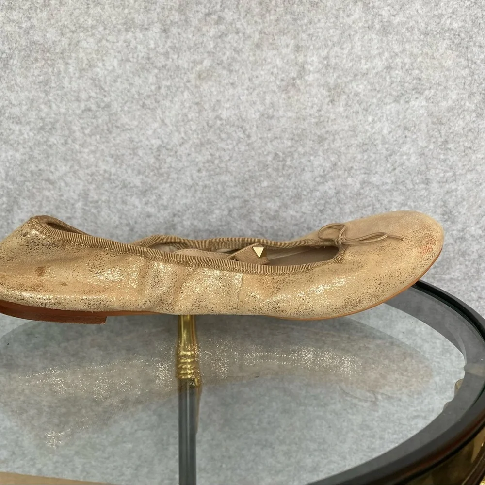 Vince Camuto metallic good